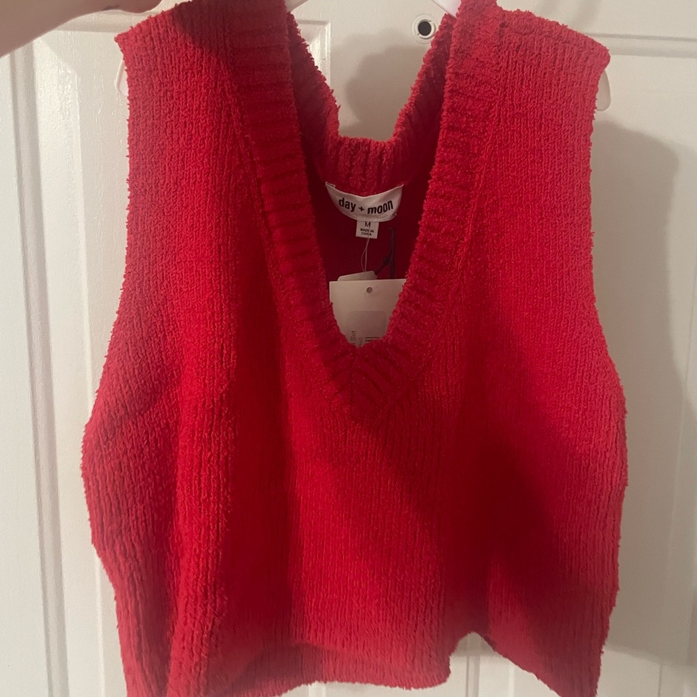 Vibrant Red Knit Crop Top and Skirt Set - Picture 2 of 2